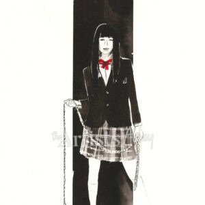 Dessin à l'encre de Chine en noir et blanc de Gogo Yubari, personnage du film Kill Bill de Quentin Tarantino, en tenue d'écolière, agenouillée et tenant son arme.