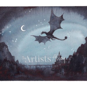 Aquarelle originale : Dragon volant la nuit au-dessus d'un château fort et de montagnes, sous un croissant de lune et un ciel étoilé. Peinture fantasy traditionnelle faite main.